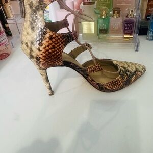 Jessica Simpson Brown and Tan Snakeskin Heels